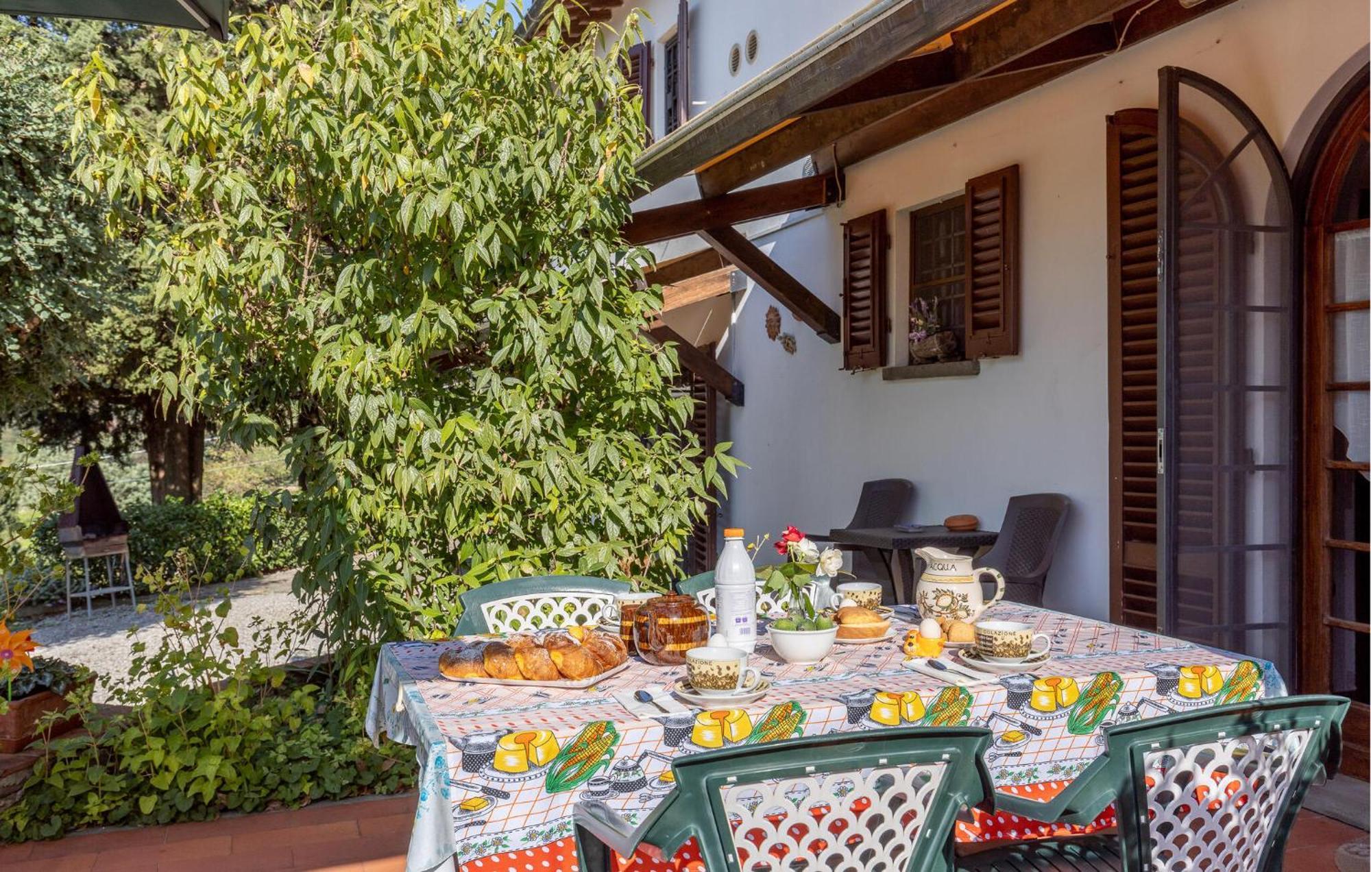 Beautiful Home In Uzzano Pt With Kitchen Exterior photo